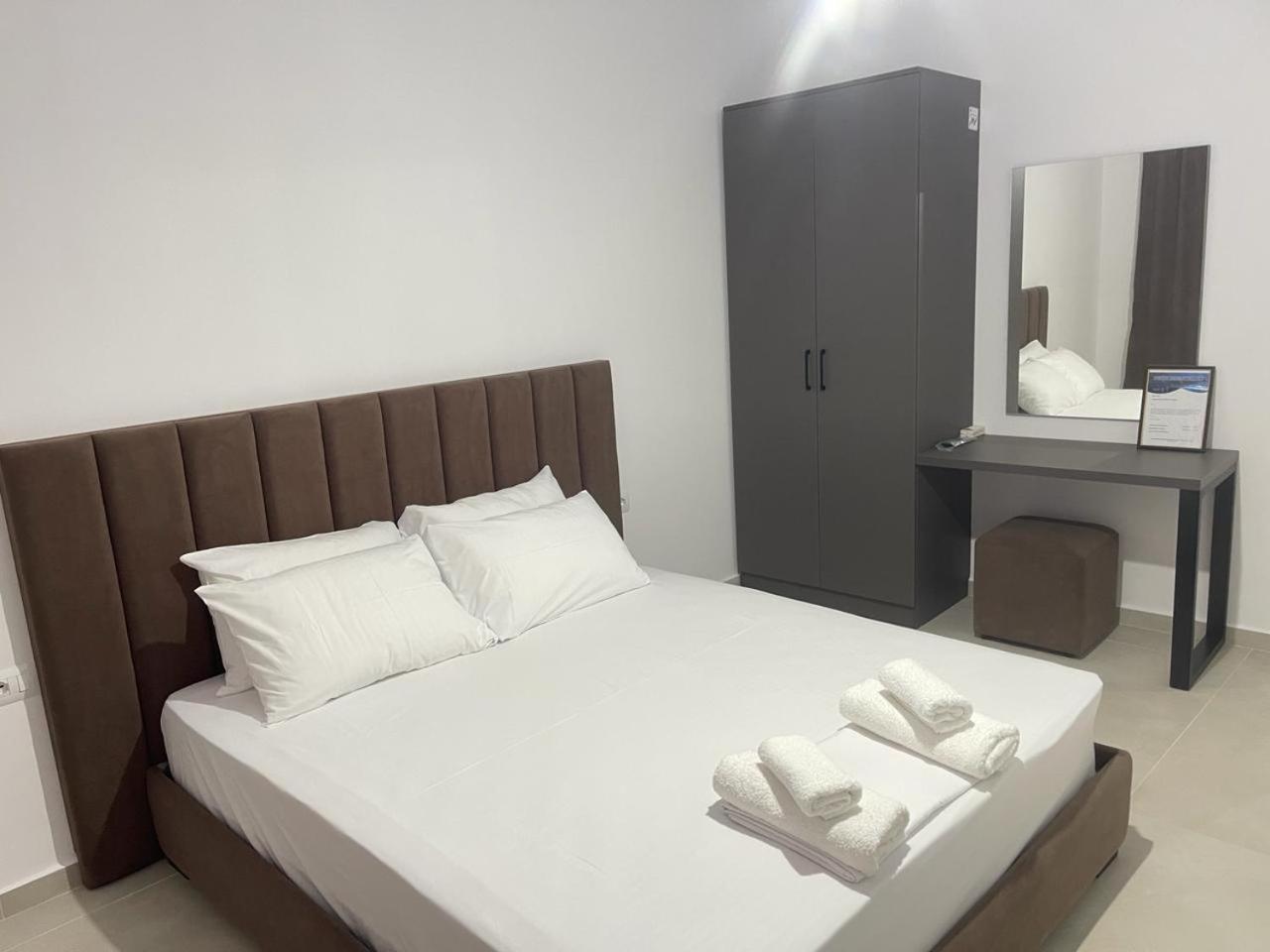 Sunrose Residences Saranda Extérieur photo