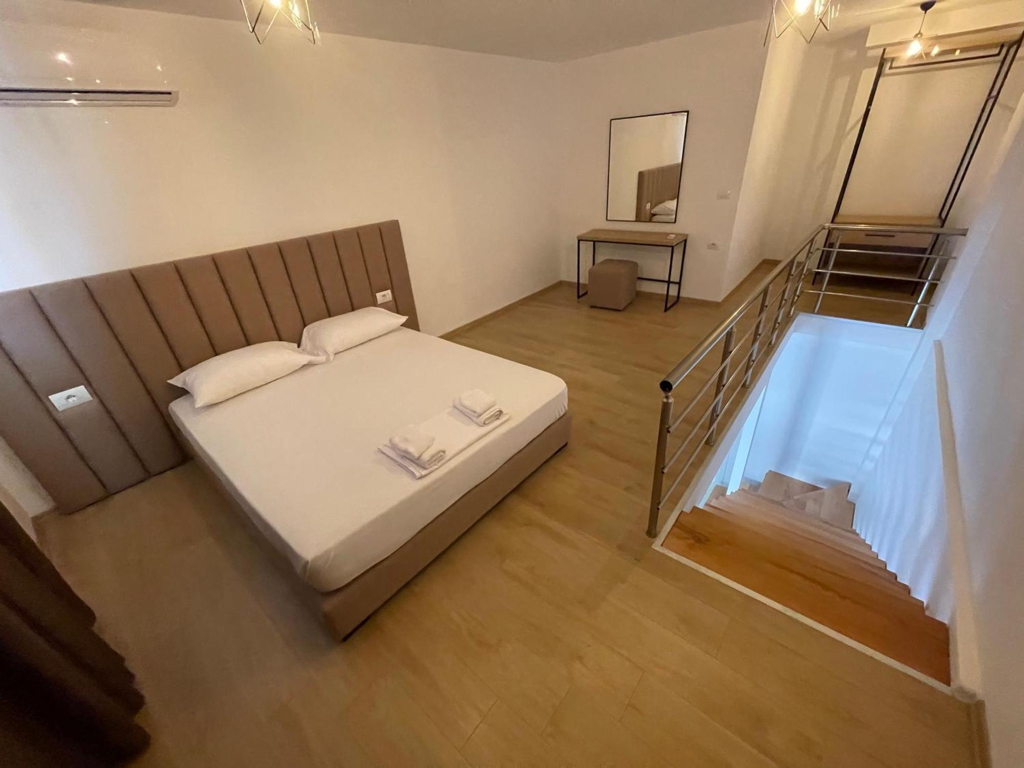 Sunrose Residences Saranda Extérieur photo