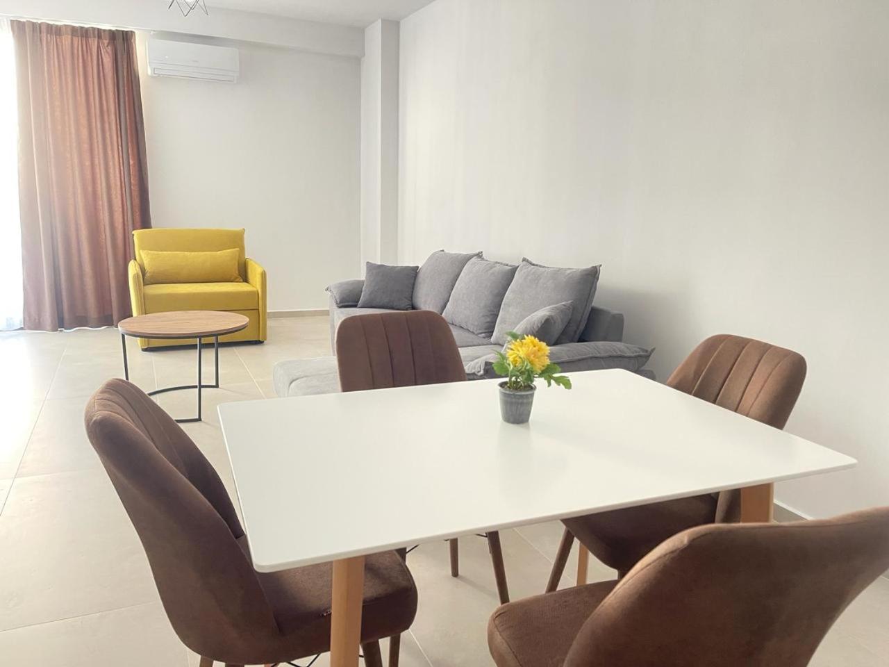 Sunrose Residences Saranda Extérieur photo